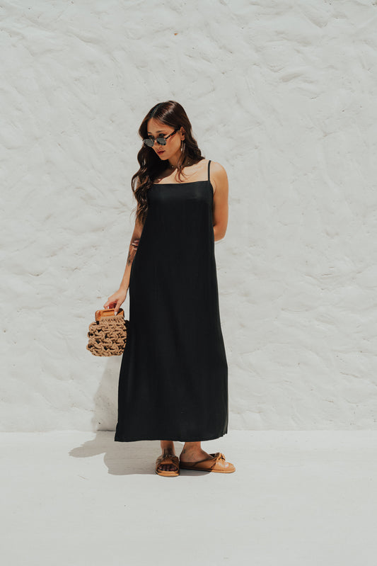 Vestido Longo Quadrado Preto