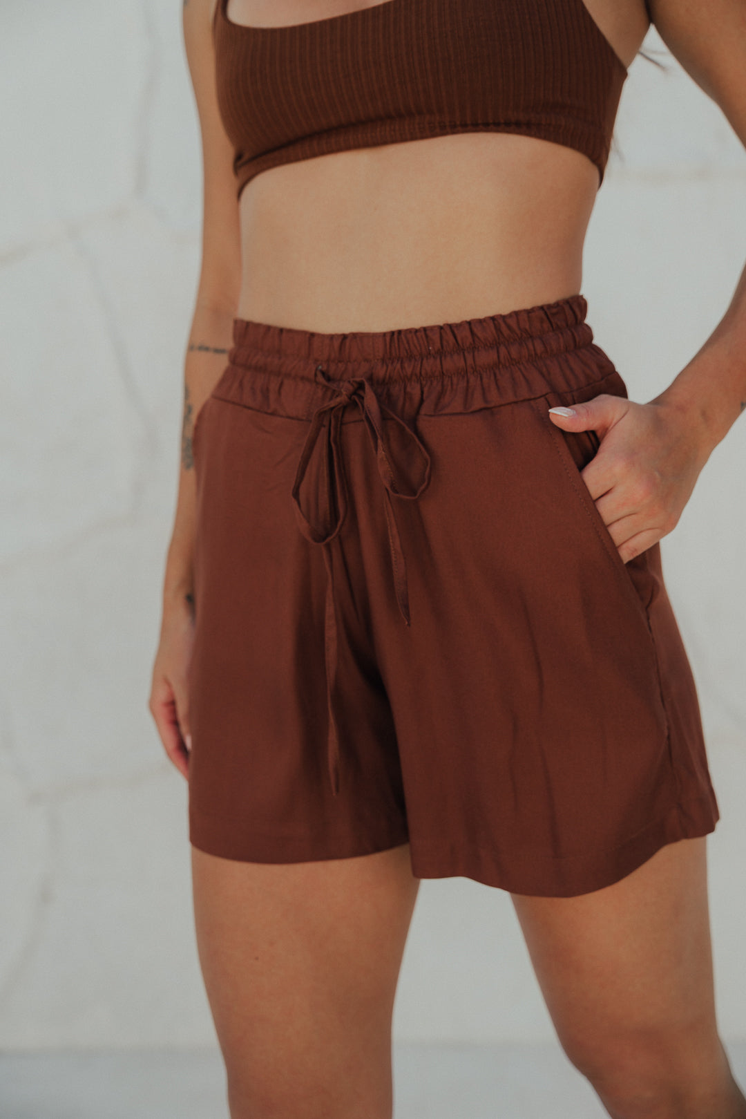Shorts Laço Café