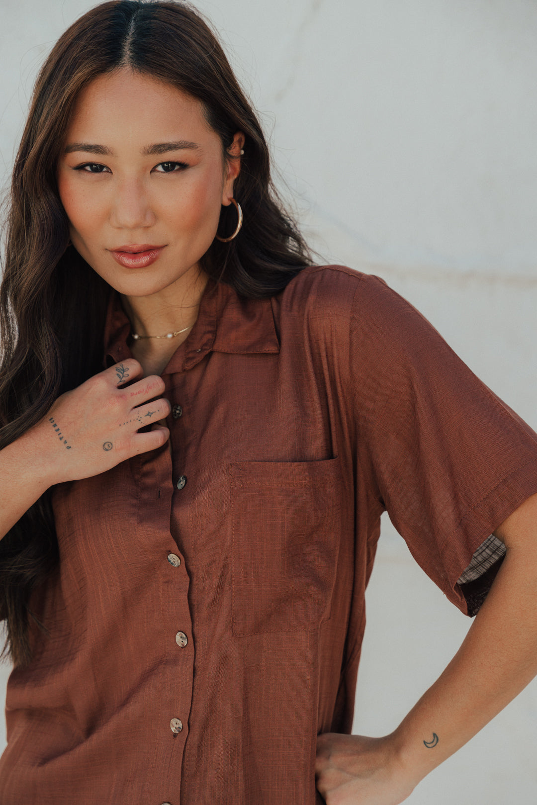 Camisa Fenda M/C Café